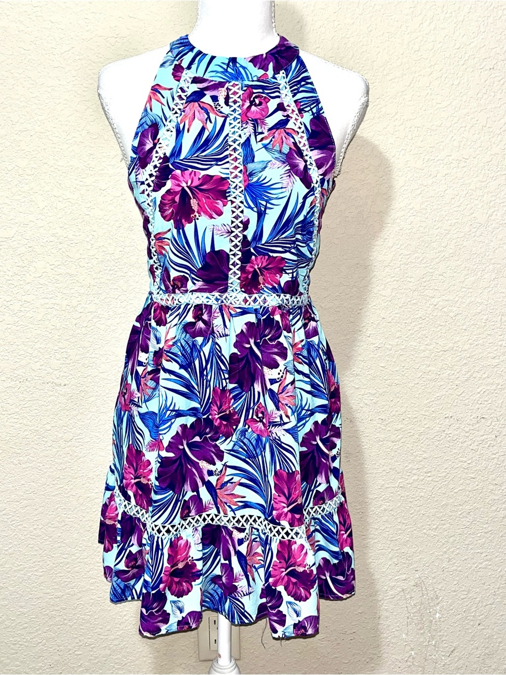 Sunday Mi Amor Open Back Floral Mini Dress